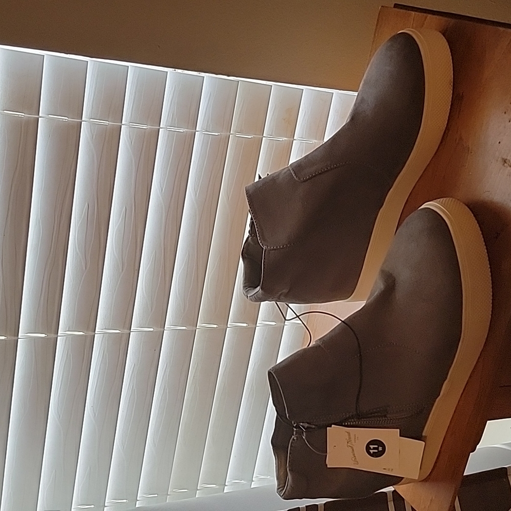 Universal Thread Ankle Boots